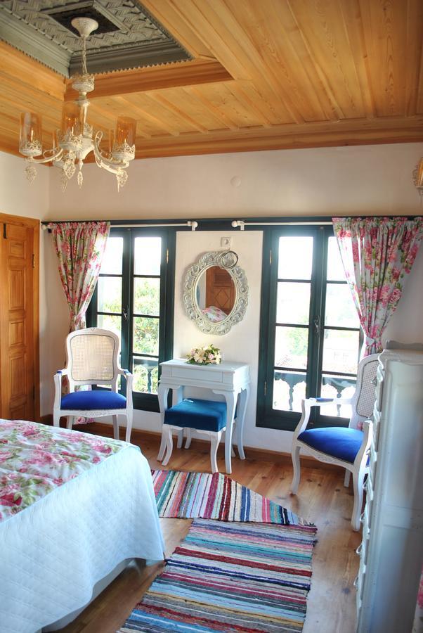 Ilya Konak Sirince Bed & Breakfast Selcuk ภายนอก รูปภาพ